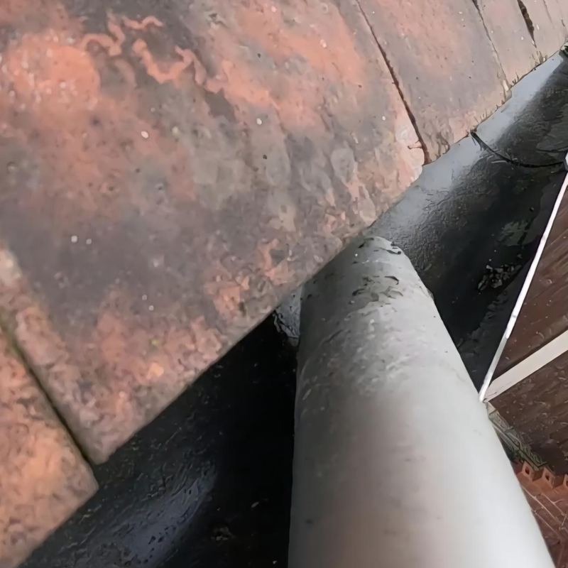 After: Gutter clearing, Skelmersdale